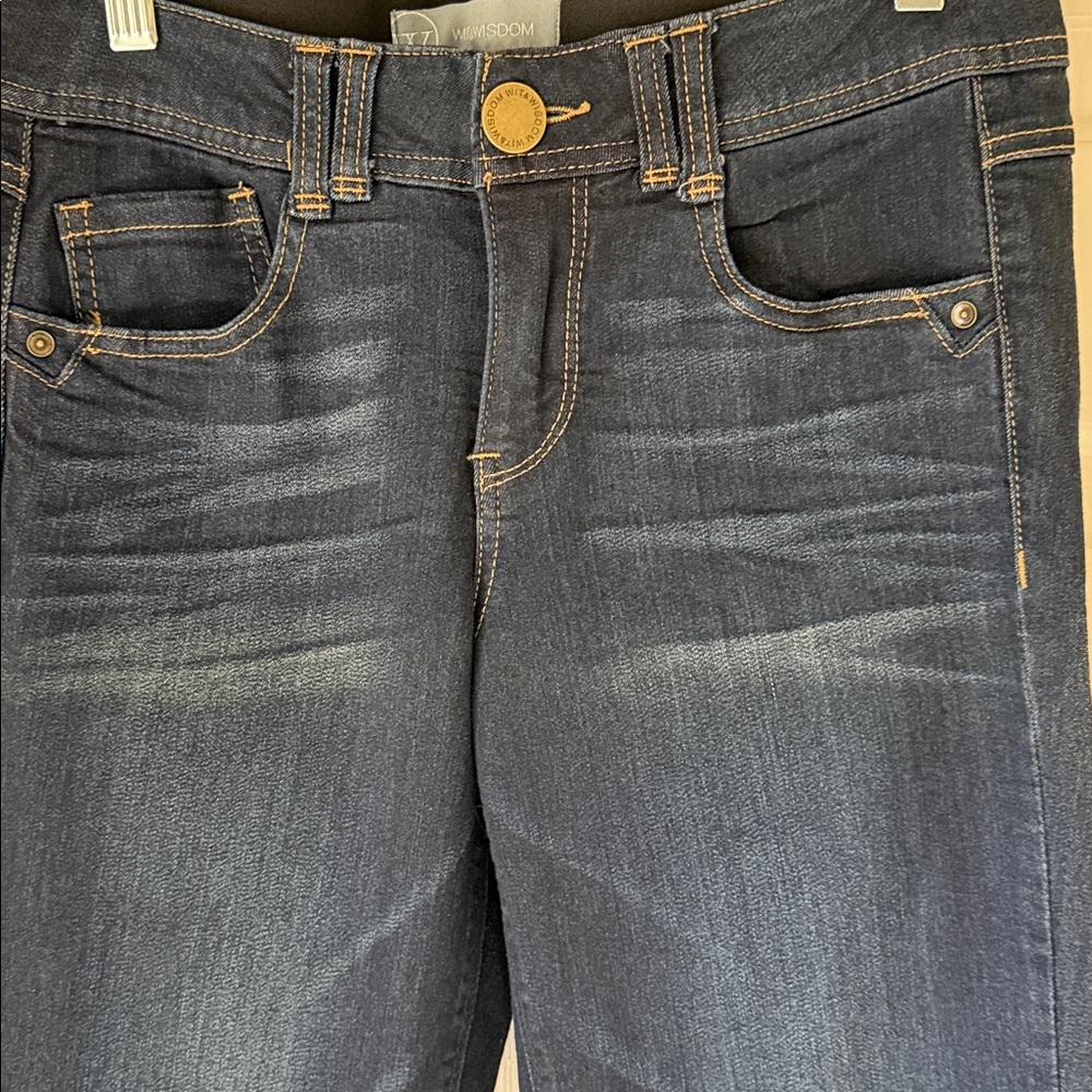 WIT & WISDOM SLIGHT FLARE JEANS SZ 6